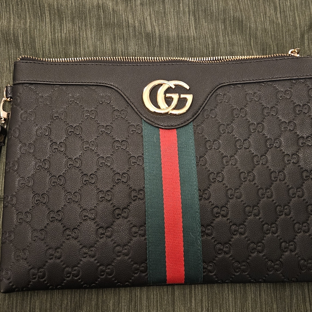 Black GG Clutch